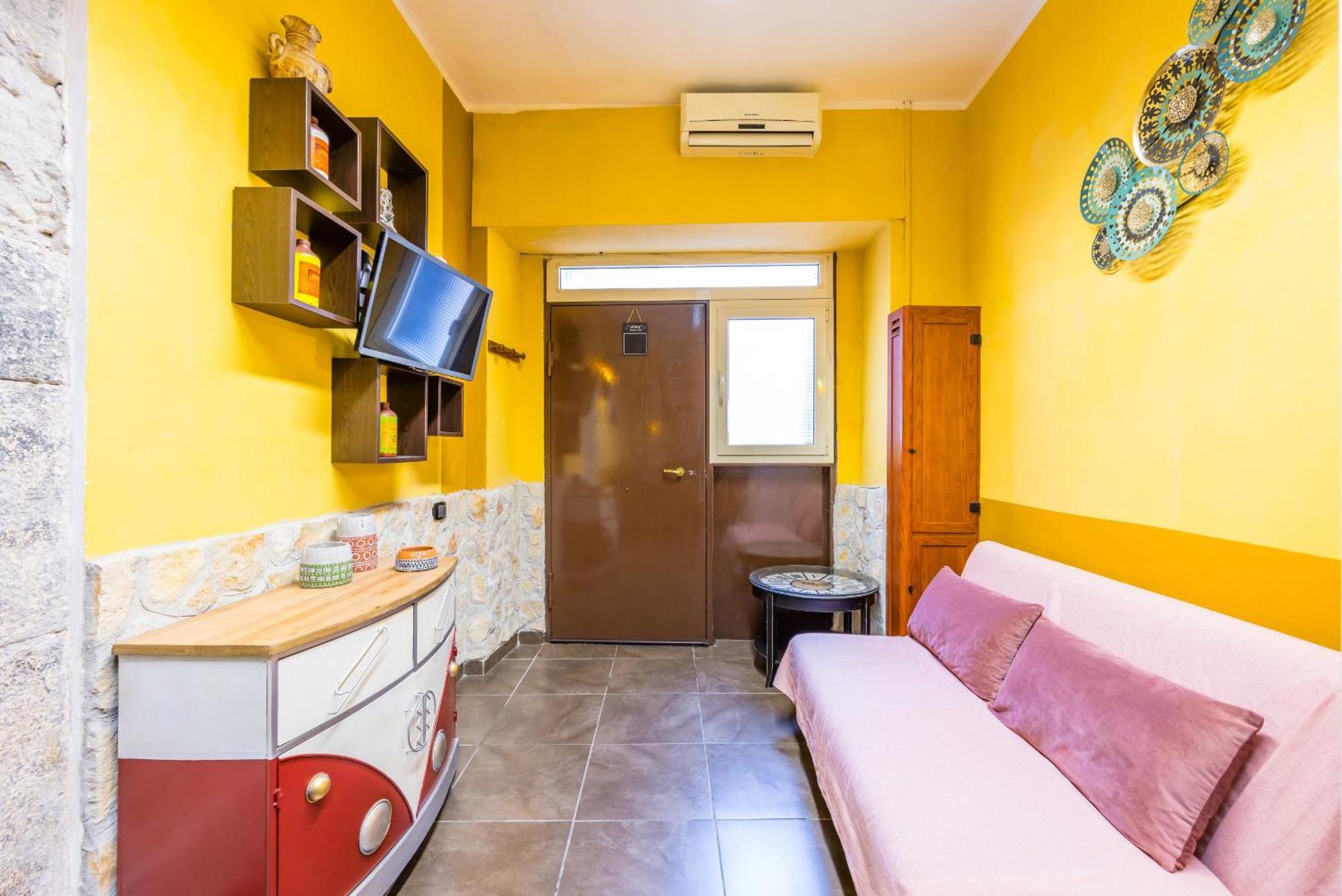 Apartment Santa Maria La Nova By Wonderful Italy *